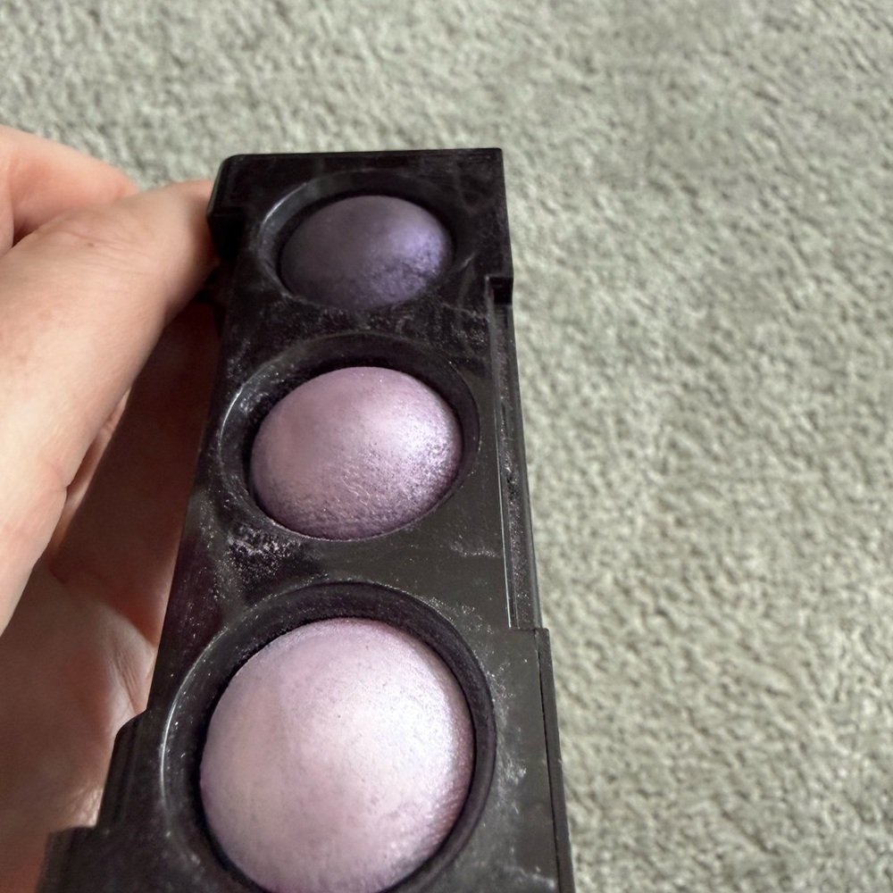 Laura Mercier purple Palette